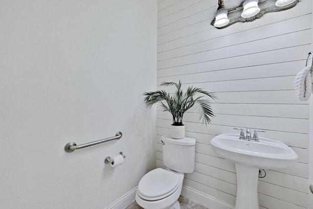 3000 Bella Lago Drive, Denton, TX 76210