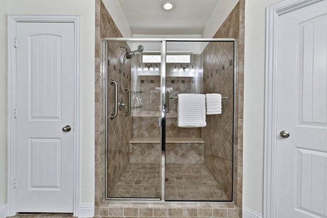 3000 Bella Lago Drive, Denton, TX 76210