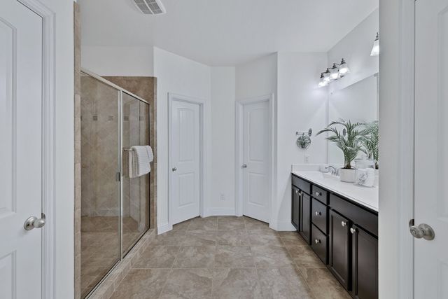 3000 Bella Lago Drive, Denton, TX 76210