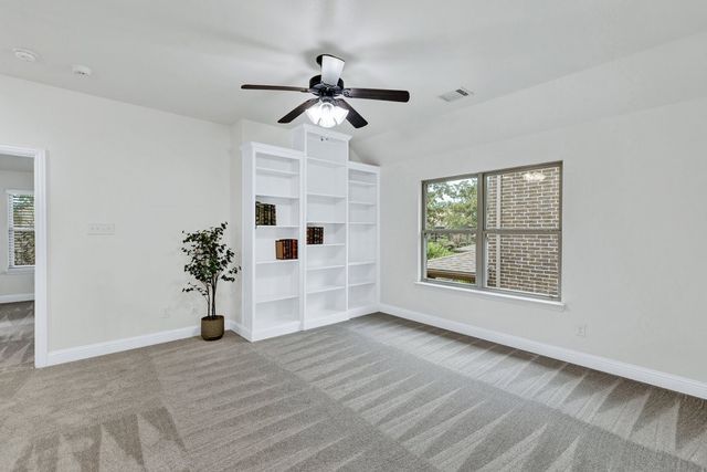 3000 Bella Lago Drive, Denton, TX 76210