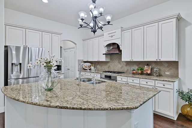 3000 Bella Lago Drive, Denton, TX 76210