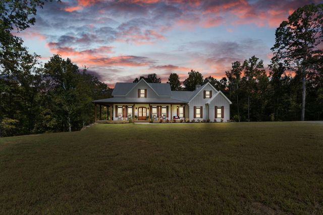 450 County Road 28, Calhoun, TN 37309