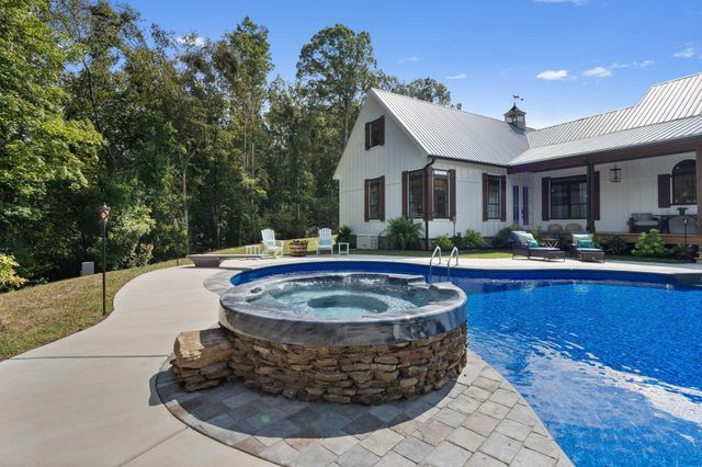 450 County Road 28, Calhoun, TN 37309