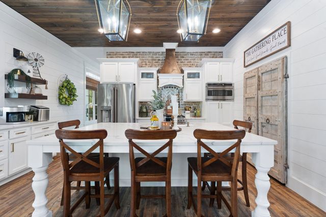 450 County Road 28, Calhoun, TN 37309