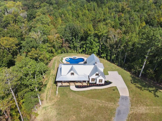 450 County Road 28, Calhoun, TN 37309