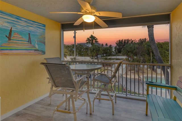 4307 GULF DRIVE 207, Holmes Beach, FL 34217