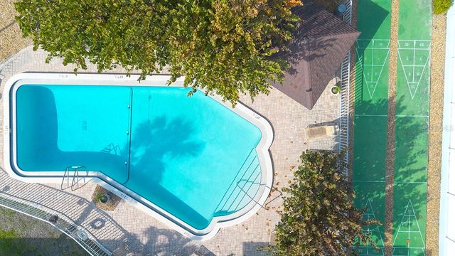 4307 GULF DRIVE 207, Holmes Beach, FL 34217