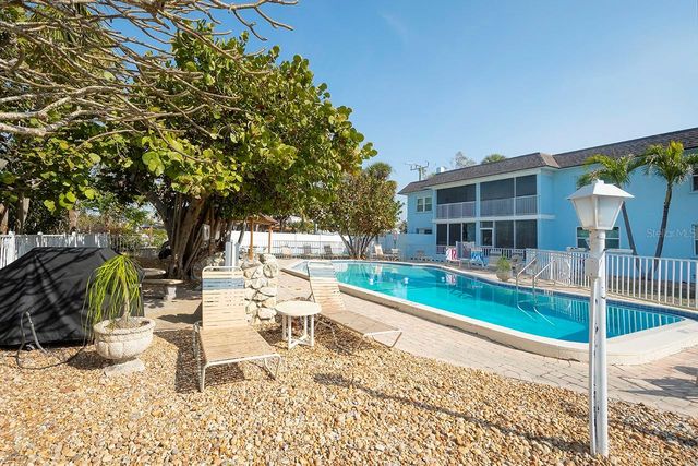 4307 GULF DRIVE 207, Holmes Beach, FL 34217