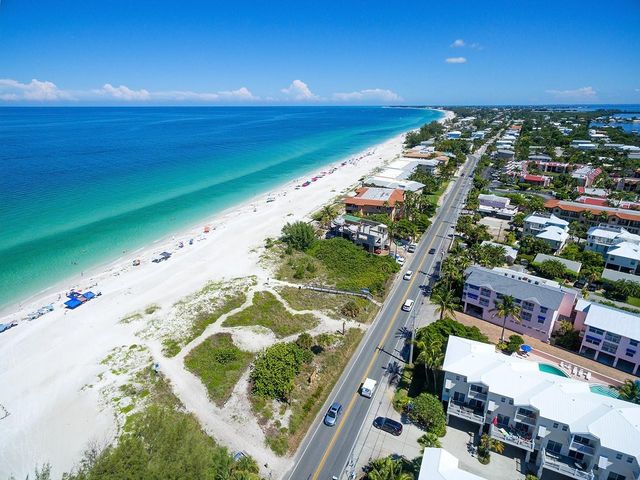 4307 GULF DRIVE 207, Holmes Beach, FL 34217
