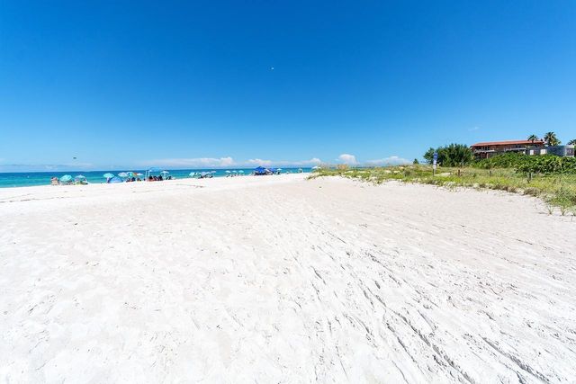 4307 GULF DRIVE 207, Holmes Beach, FL 34217