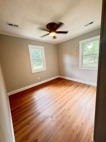 210 Grayson Street, Walterboro, SC 29488