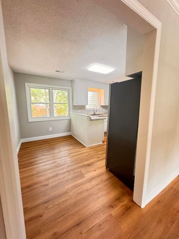 210 Grayson Street, Walterboro, SC 29488