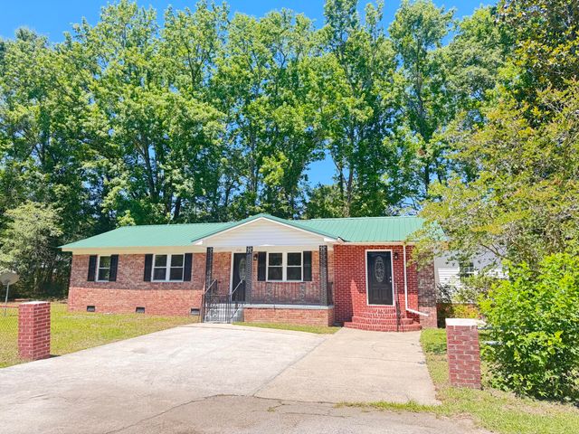 210 Grayson Street, Walterboro, SC 29488