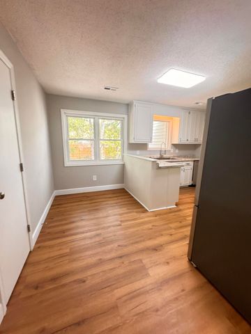 210 Grayson Street, Walterboro, SC 29488
