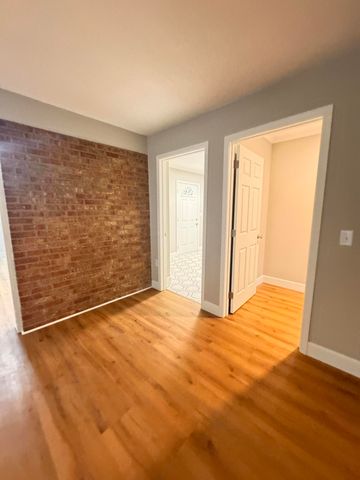 210 Grayson Street, Walterboro, SC 29488