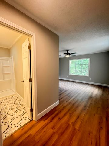 210 Grayson Street, Walterboro, SC 29488