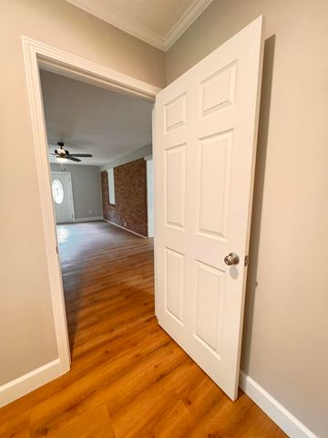 210 Grayson Street, Walterboro, SC 29488