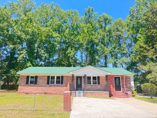 210 Grayson Street, Walterboro, SC 29488