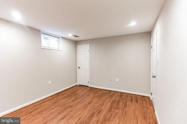 5335 LAKE COVE CT, Alexandria, VA 22315