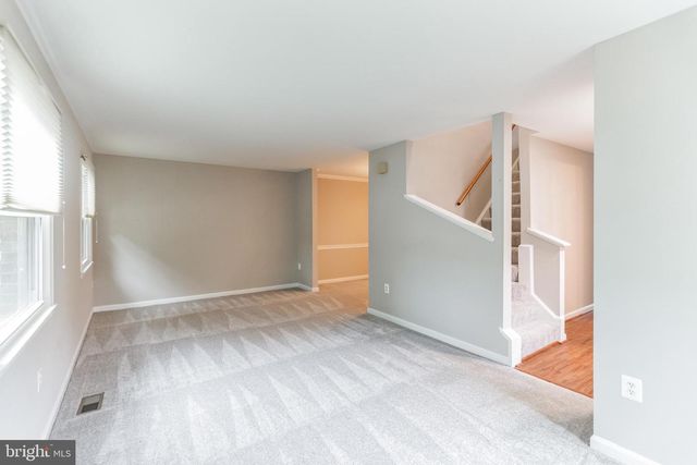5335 LAKE COVE CT, Alexandria, VA 22315