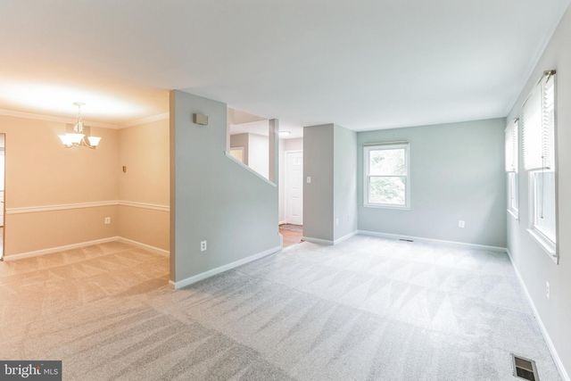 5335 LAKE COVE CT, Alexandria, VA 22315