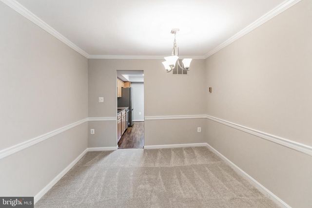 5335 LAKE COVE CT, Alexandria, VA 22315