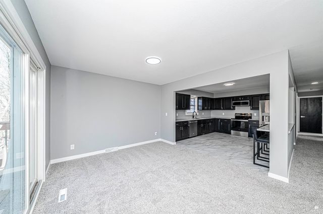 3214 Rolling Hills Drive, Milford, KS 66514