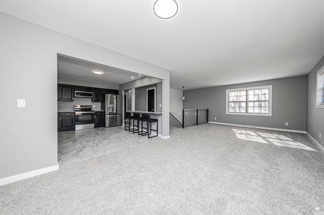 3214 Rolling Hills Drive, Milford, KS 66514