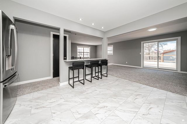 3214 Rolling Hills Drive, Milford, KS 66514