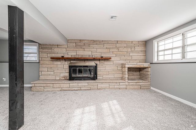 3214 Rolling Hills Drive, Milford, KS 66514