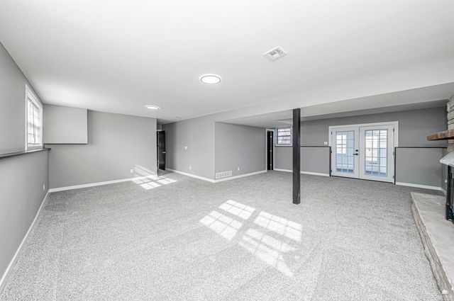 3214 Rolling Hills Drive, Milford, KS 66514