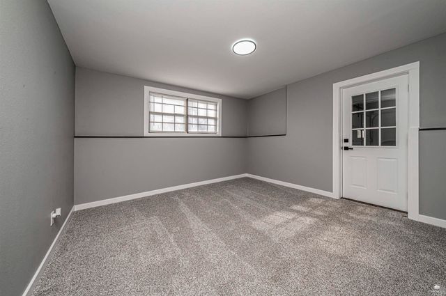 3214 Rolling Hills Drive, Milford, KS 66514