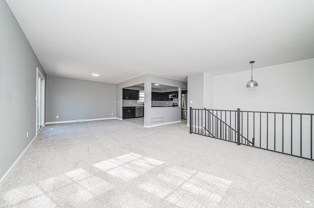 3214 Rolling Hills Drive, Milford, KS 66514