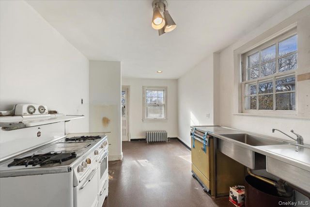 310 W 263rd Street, Bronx, NY 10471