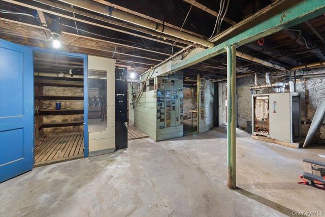 310 W 263rd Street, Bronx, NY 10471