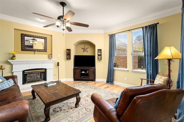 4505 Spring Iris Court, League City, TX 77573