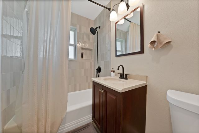 533 Fairview Drive, Richardson, TX 75081