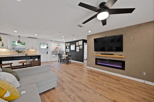 533 Fairview Drive, Richardson, TX 75081