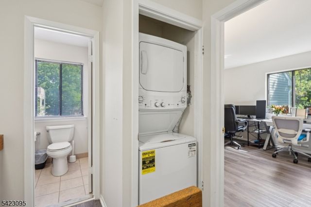 165 Essex Ave, Metuchen Boro, NJ 08840