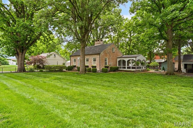 521 W Oak Street, Millstadt, IL 62260