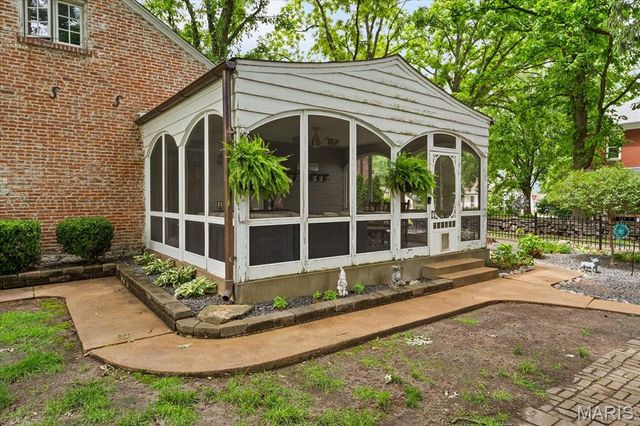 521 W Oak Street, Millstadt, IL 62260