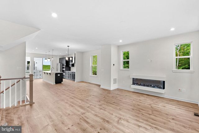 17960 ALICIA AVE, Dumfries, VA 22026