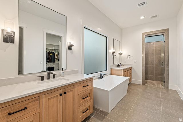 672 E ARINA WAY, Washington, UT 84780