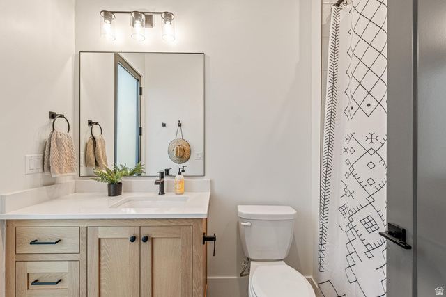 672 E ARINA WAY, Washington, UT 84780