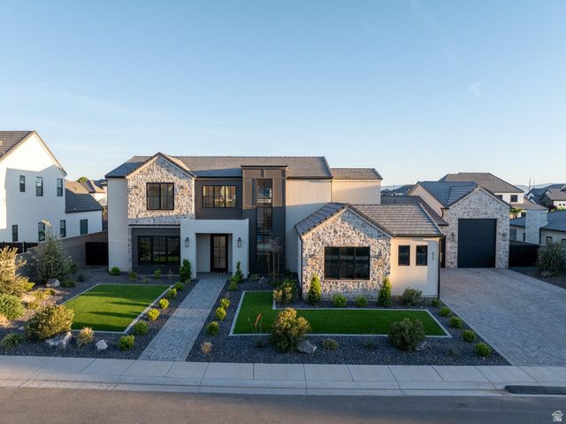 672 E ARINA WAY, Washington, UT 84780