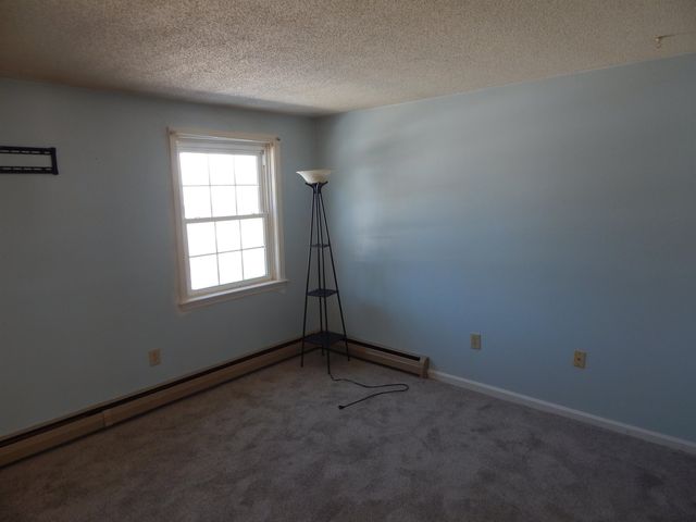 3 R Bonnie Lane, Derry, NH 03038