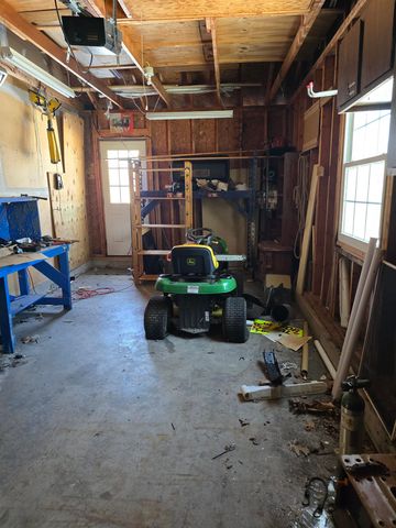 3 R Bonnie Lane, Derry, NH 03038