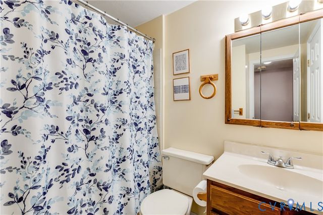 7720 Pomeroy Ct, Henrico, VA 23228