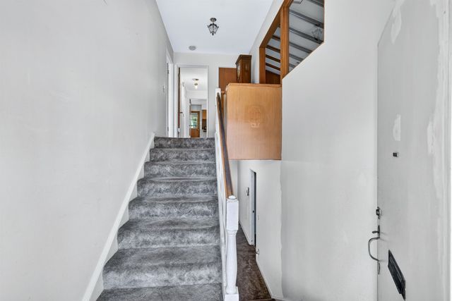 740 E Plateau Rd, Spokane, WA 99203