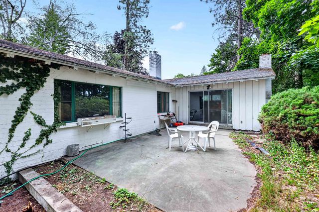 740 E Plateau Rd, Spokane, WA 99203